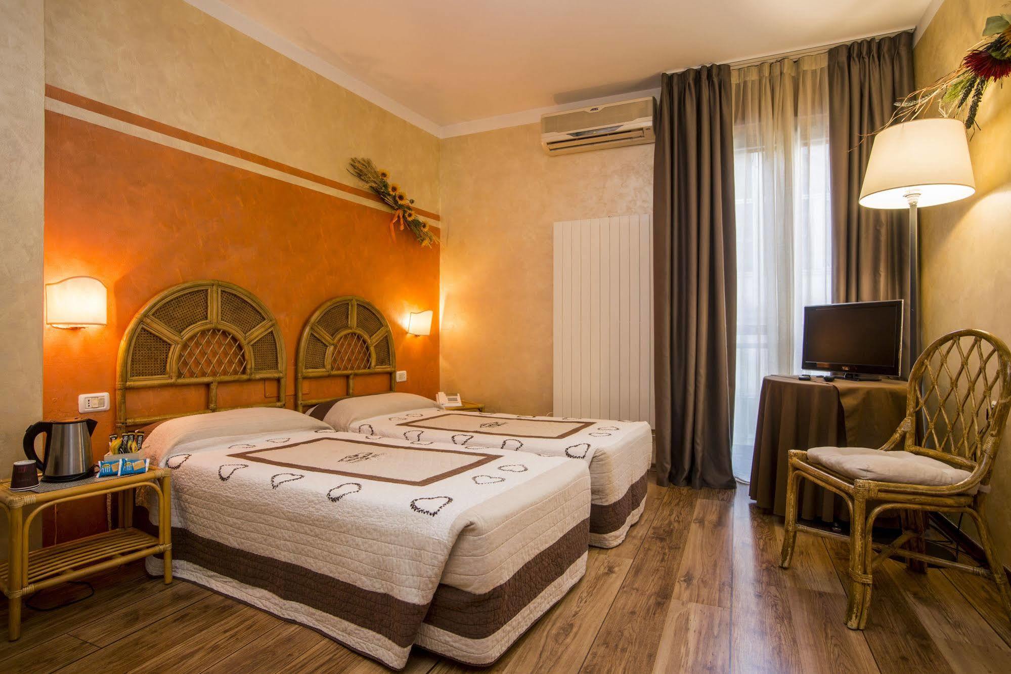 Hotel Le Pageot Aosta Zewnętrze zdjęcie