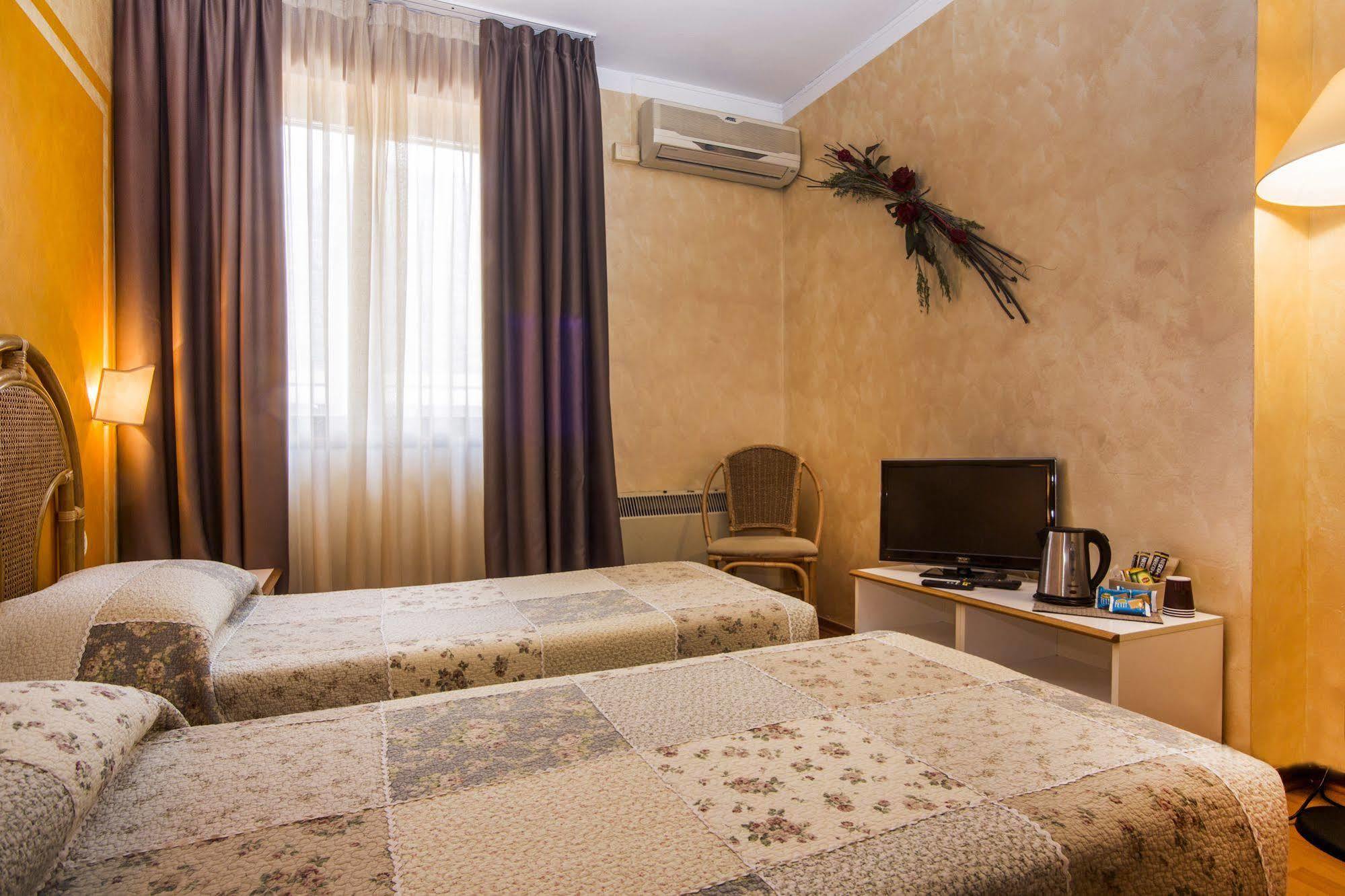 Hotel Le Pageot Aosta Zewnętrze zdjęcie
